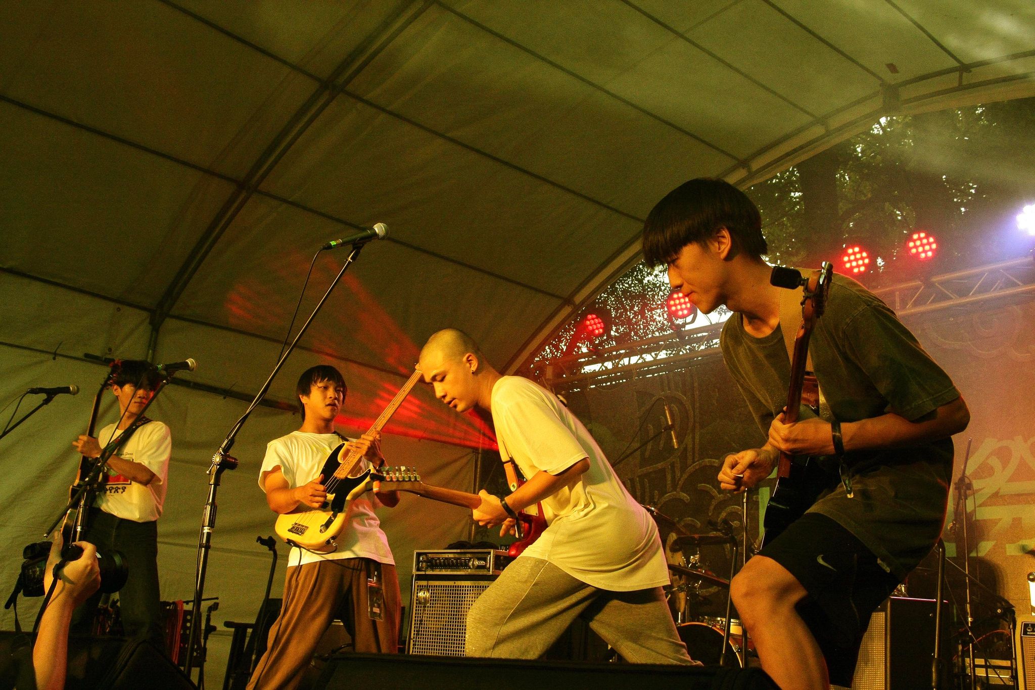 Exclusive Interview: The Explosive Tri-guitar Sound of Bremen Entertainment Inc.